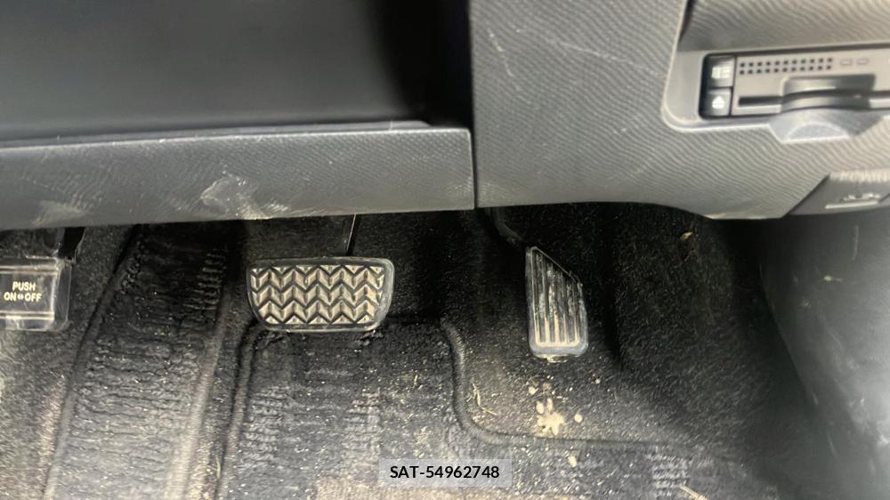 Toyota RACTIS 2009 6804145-19