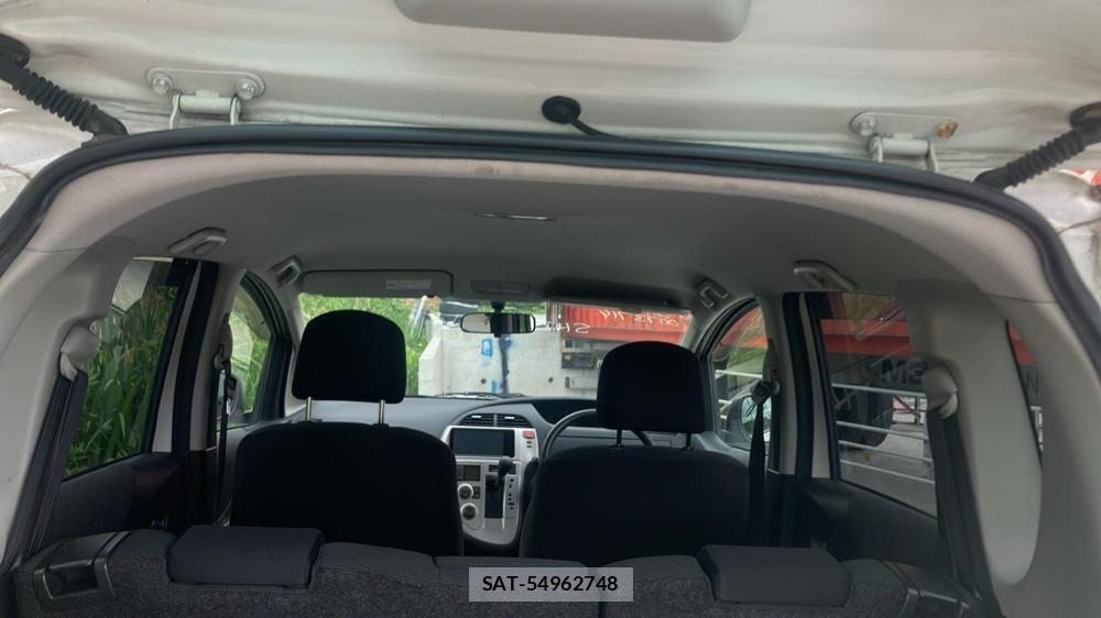 Toyota RACTIS 2009 6804145-20