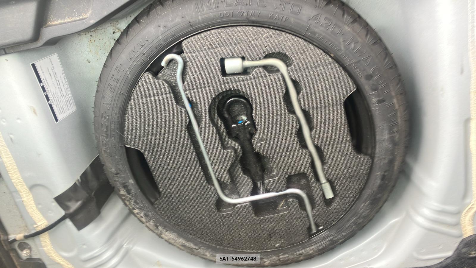 Toyota RACTIS 2009 6804145-21