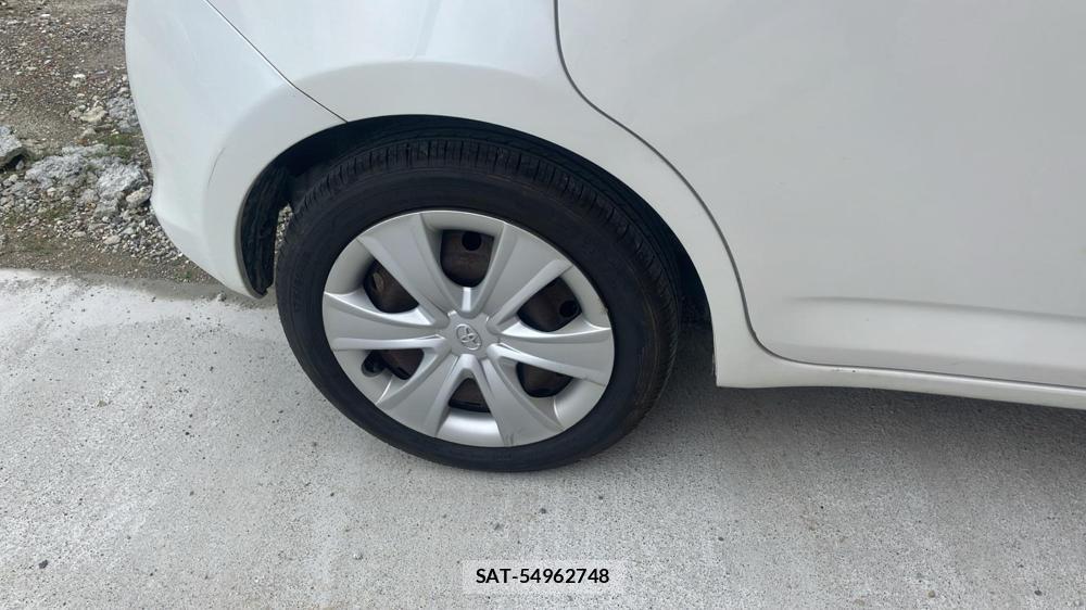 Toyota RACTIS 2009 6804145-23