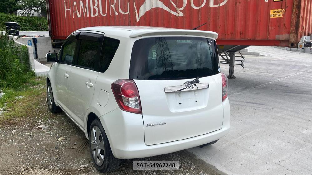 Toyota RACTIS 2009 6804145-2