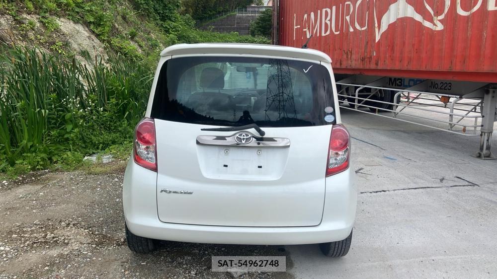 Toyota RACTIS 2009 6804145-3