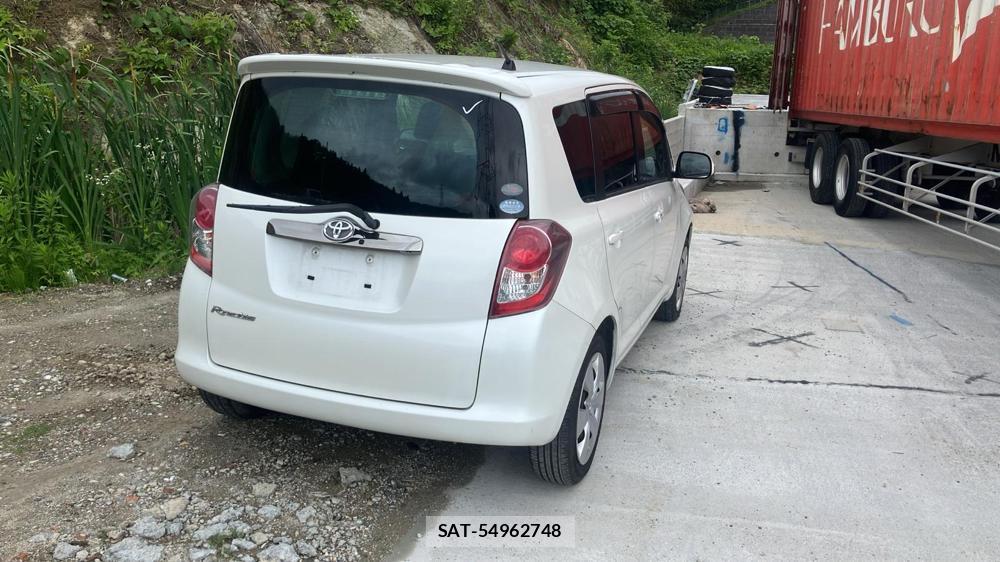 Toyota RACTIS 2009 6804145-4