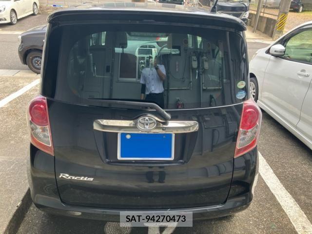 Toyota RACTIS 2010-03 7252030-2
