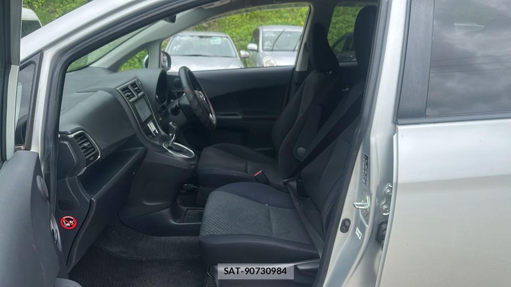 Toyota RACTIS 2011 6848854-10