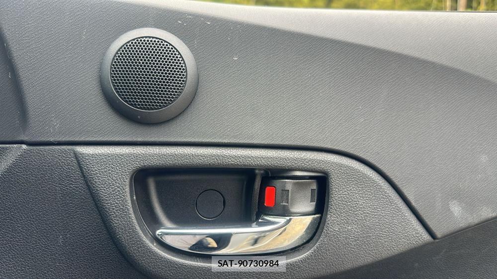 Toyota RACTIS 2011 6848854-19