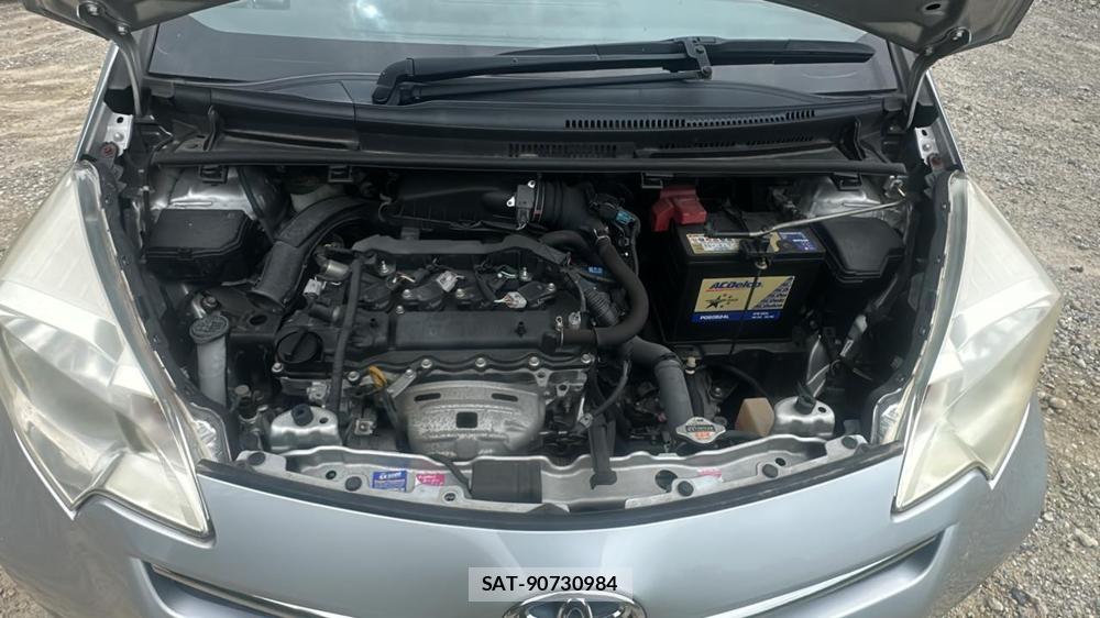 Toyota RACTIS 2011 6848854-34