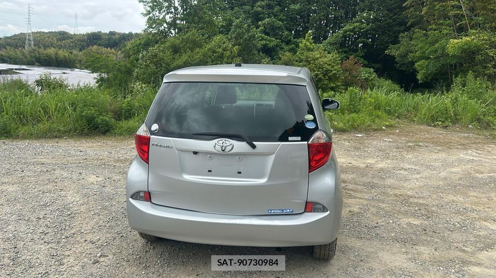 Toyota RACTIS 2011 6848854-3