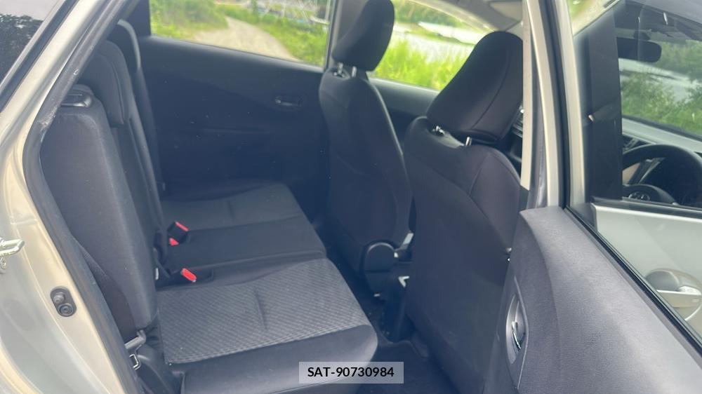 Toyota RACTIS 2011 6848854-8