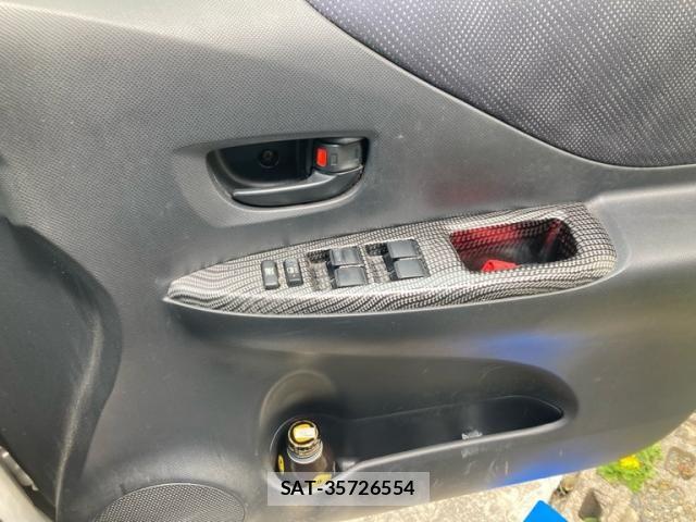 Toyota RACTIS 2006-06 7272762-15