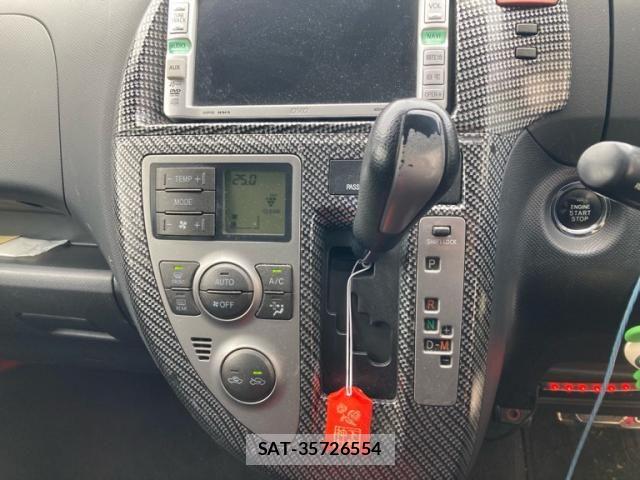 Toyota RACTIS 2006-06 7272762-18