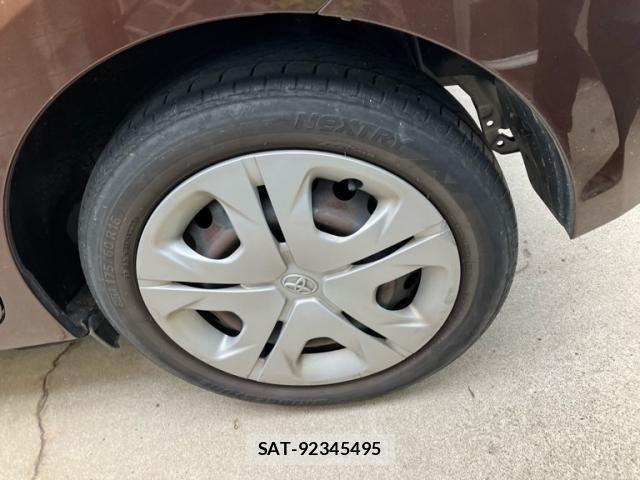 Toyota RACTIS 2011-07 7329586-9