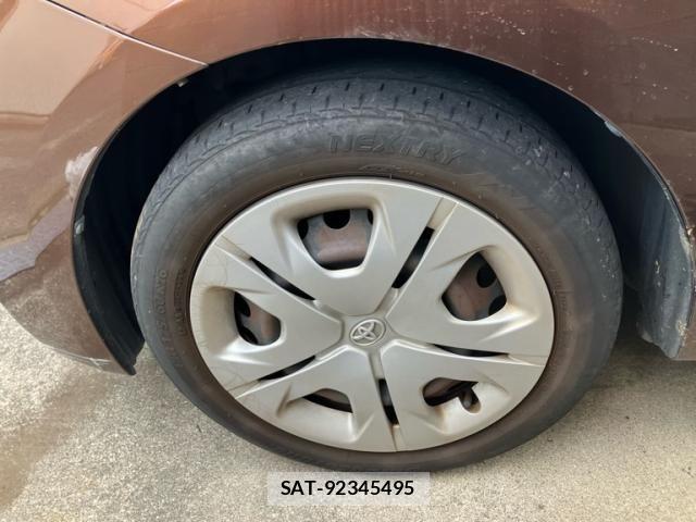 Toyota RACTIS 2011-07 7329586-10