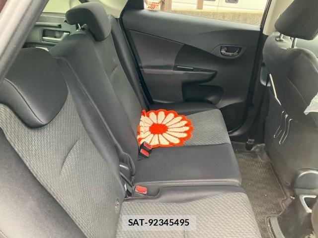 Toyota RACTIS 2011-07 7329586-12