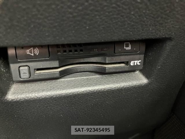 Toyota RACTIS 2011-07 7329586-14