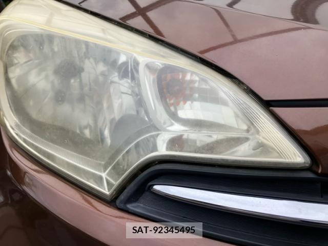 Toyota RACTIS 2011-07 7329586-4