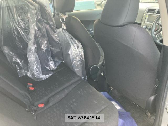 Toyota RACTIS 2012-02 7329592-15