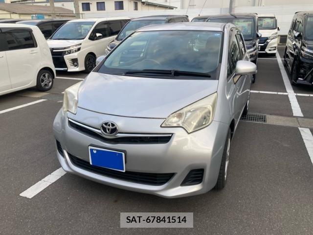 Toyota RACTIS 2012-02 7329592-1