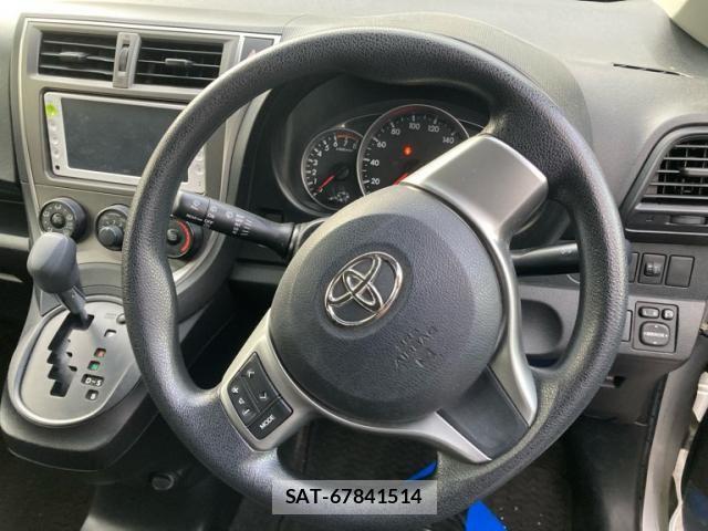 Toyota RACTIS 2012-02 7329592-19