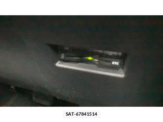 Toyota RACTIS 2012-02 7329592-24