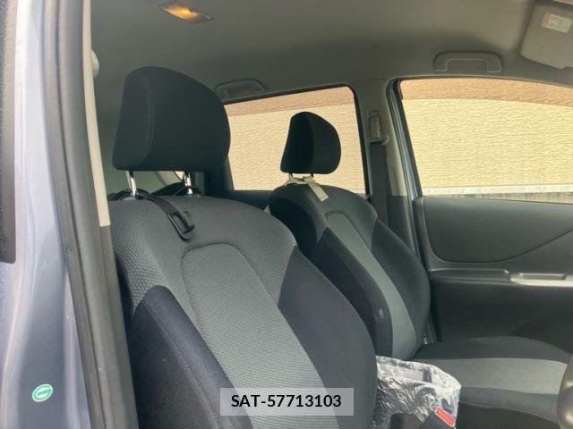 Toyota RACTIS 2005-10 7359456-13