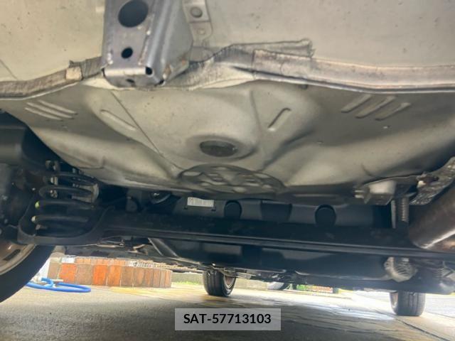 Toyota RACTIS 2005-10 7359456-6