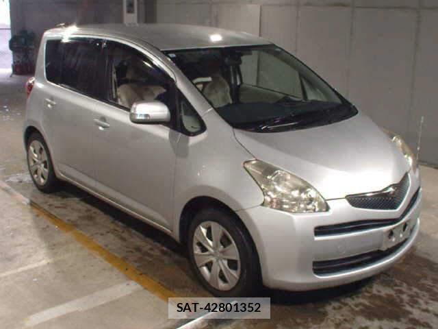 Toyota RACTIS 2009-09 7383195-0