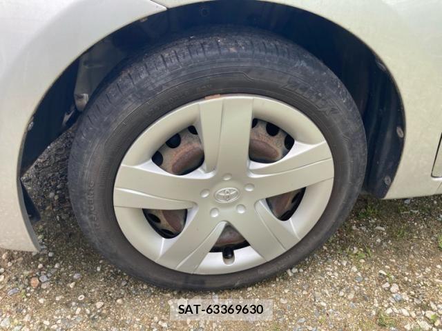 Toyota RACTIS 2011-07 7393750-2