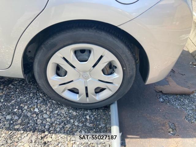 Toyota RACTIS 2011-07 7393751-16