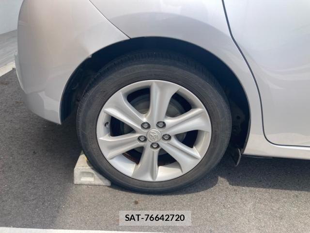 Toyota RACTIS 2015-06 7457096-3