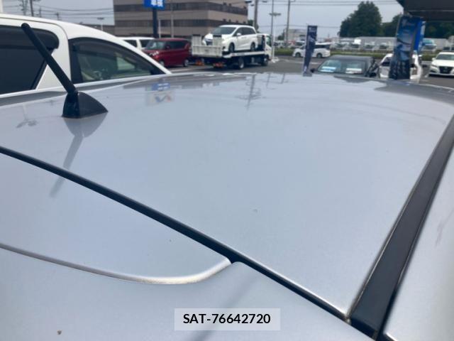 Toyota RACTIS 2015-06 7457096-4