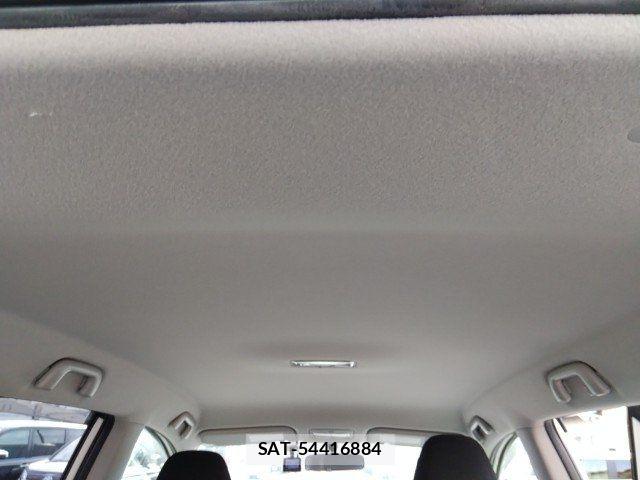 Toyota RACTIS 2011-11 7457097-19