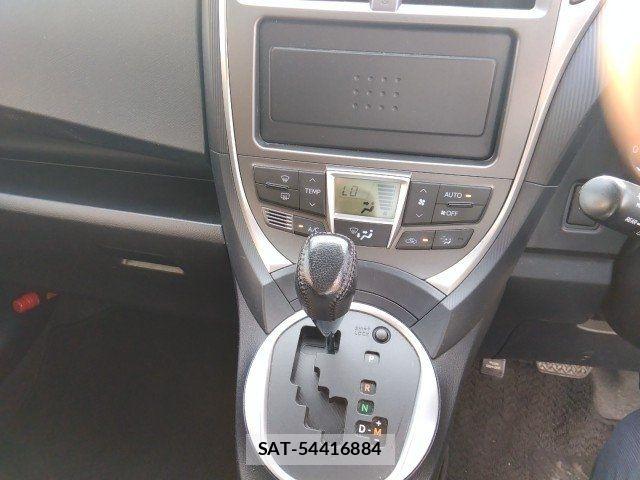 Toyota RACTIS 2011-11 7457097-22