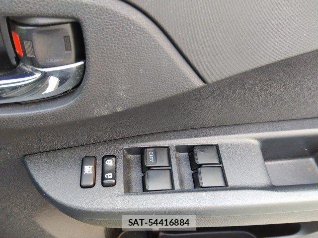 Toyota RACTIS 2011-11 7457097-26