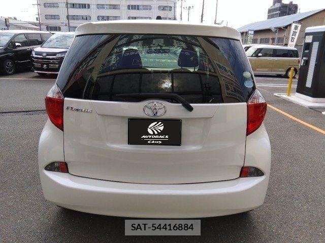Toyota RACTIS 2011-11 7457097-7