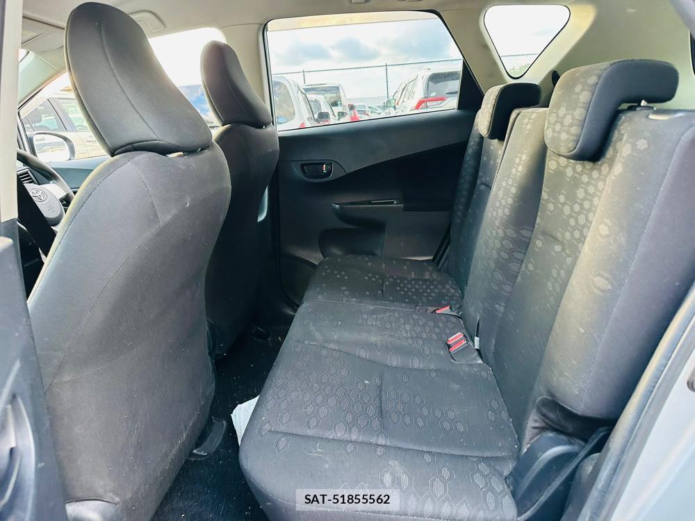 Toyota RACTIS 2011-03 7367374-9