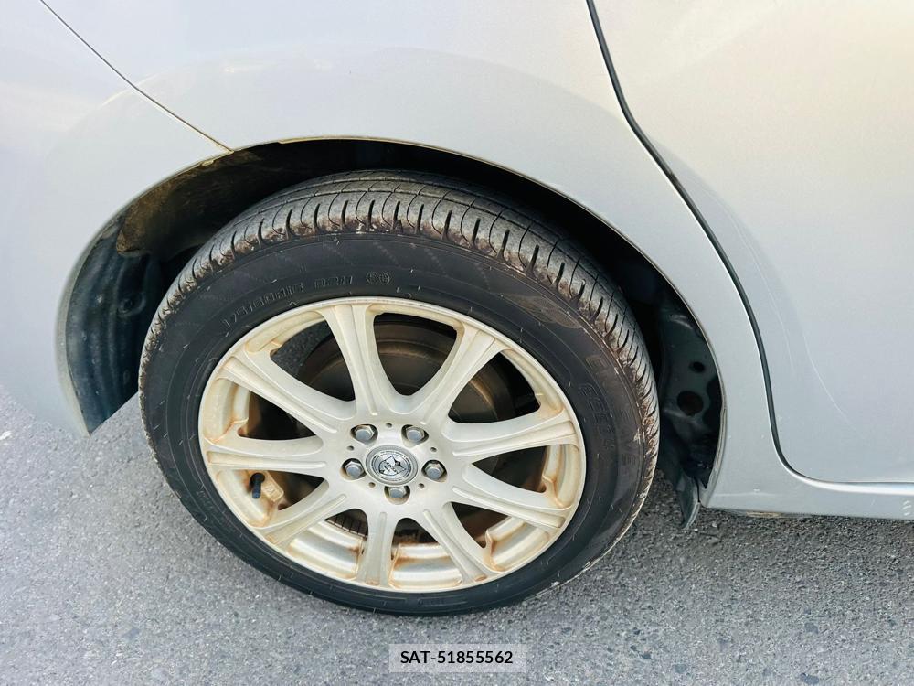 Toyota RACTIS 2011-03 7367374-27