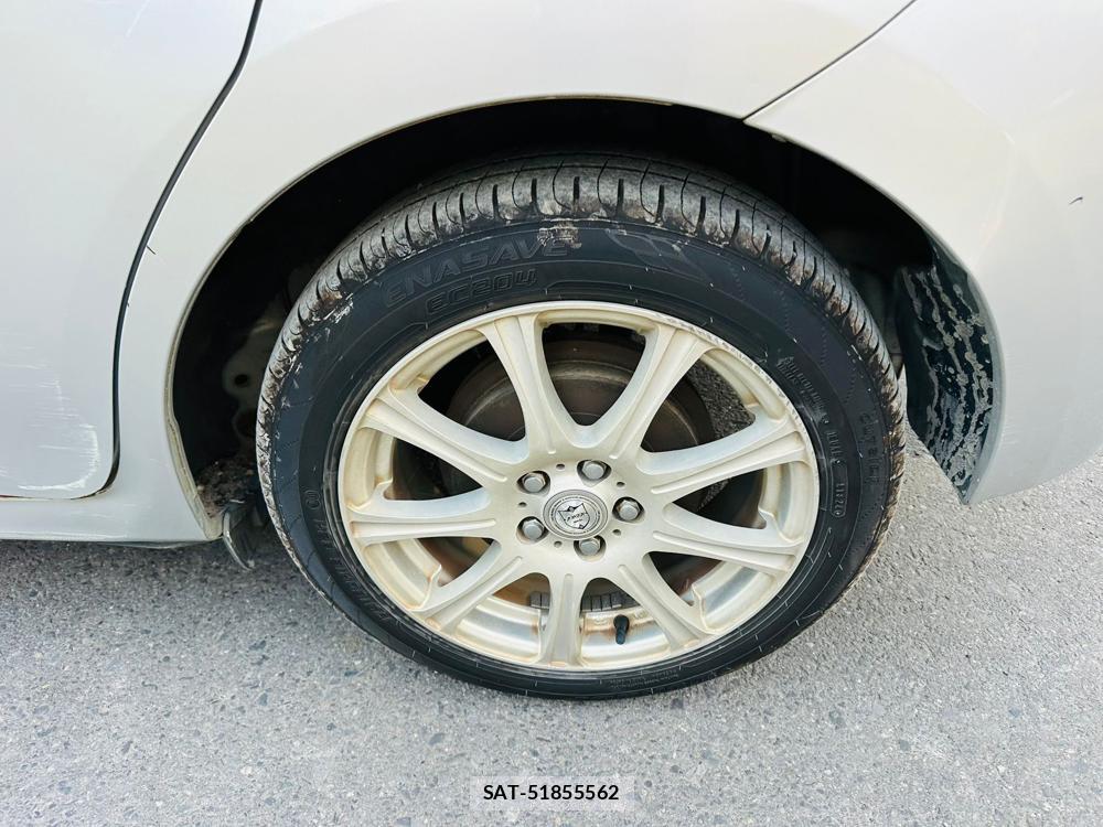 Toyota RACTIS 2011-03 7367374-30