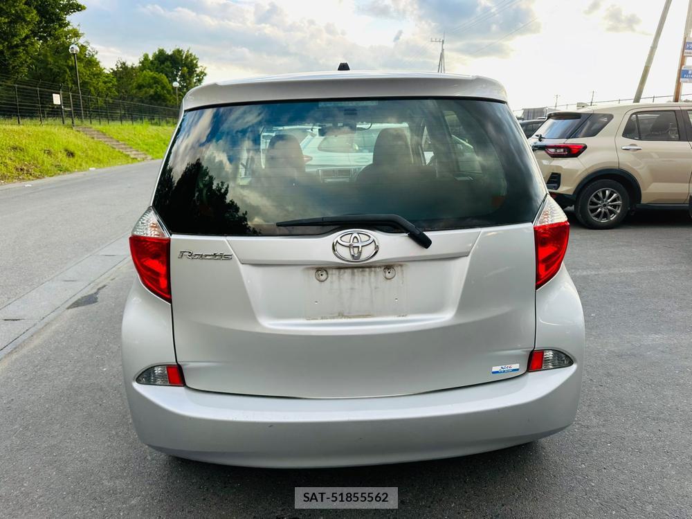 Toyota RACTIS 2011-03 7367374-3
