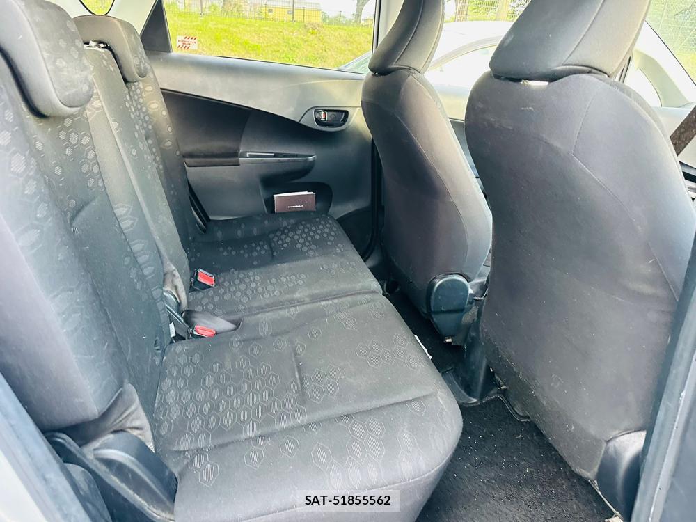Toyota RACTIS 2011-03 7367374-8