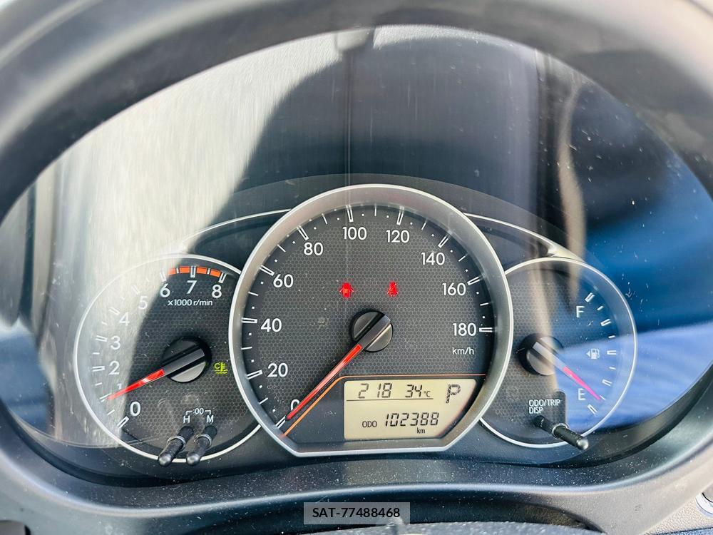 Toyota RACTIS 2011-06 7400693-15