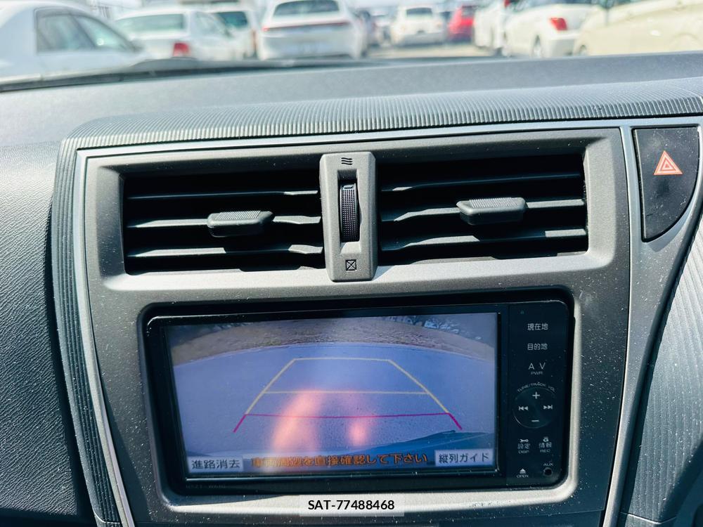 Toyota RACTIS 2011-06 7400693-18