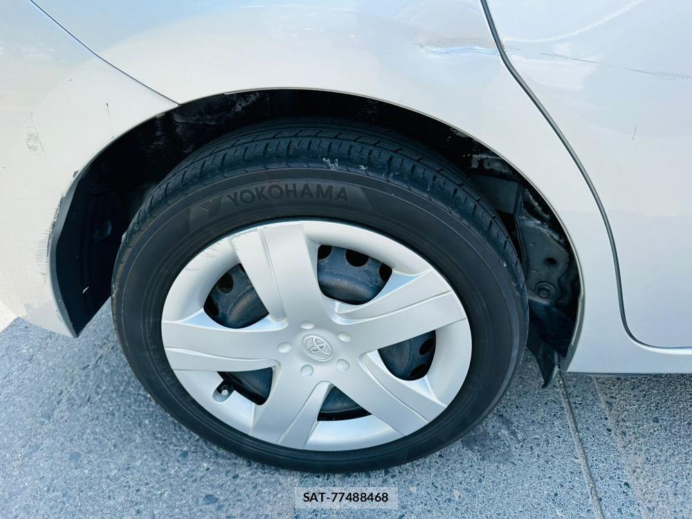 Toyota RACTIS 2011-06 7400693-27