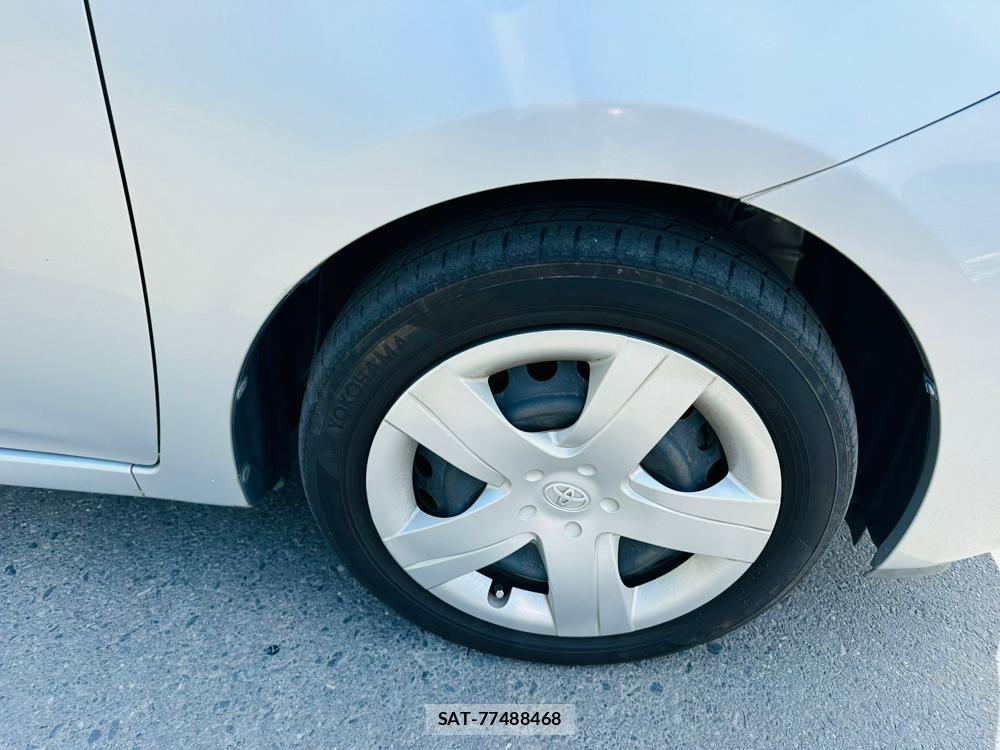 Toyota RACTIS 2011-06 7400693-28