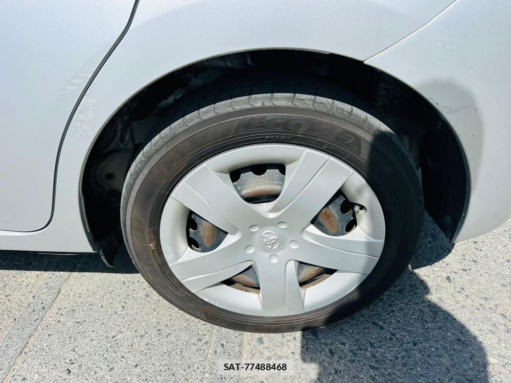 Toyota RACTIS 2011-06 7400693-30