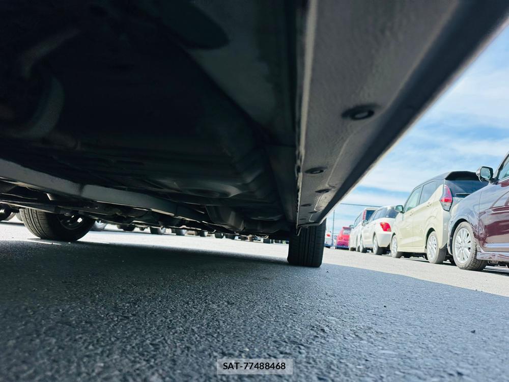 Toyota RACTIS 2011-06 7400693-37