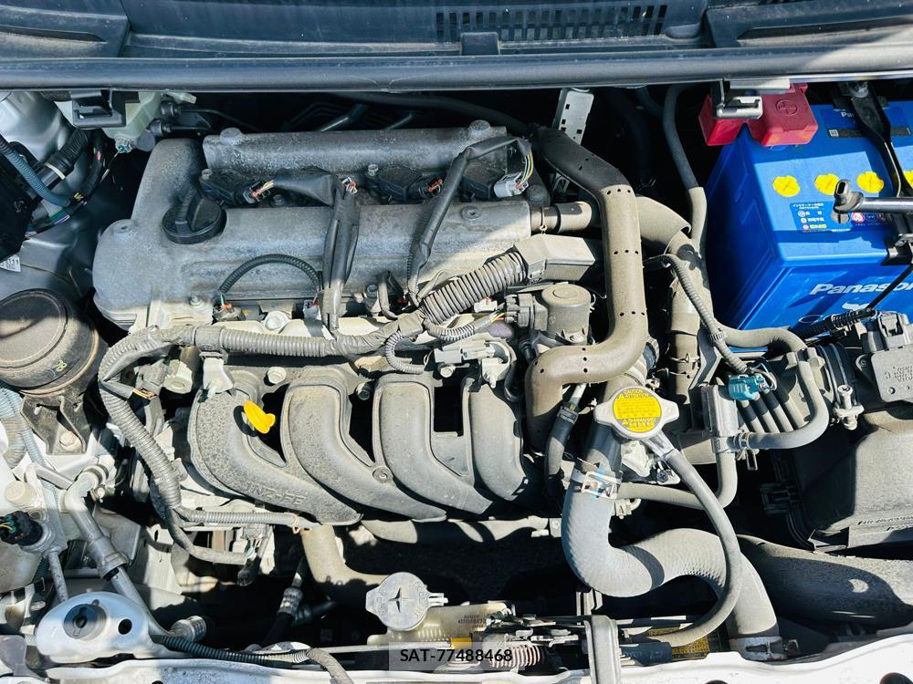 Toyota RACTIS 2011-06 7400693-38