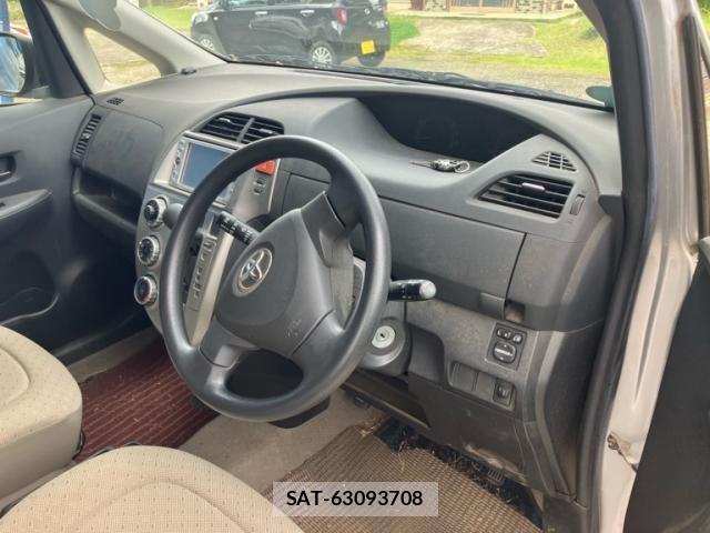 Toyota RACTIS 2005-11 7502429-10