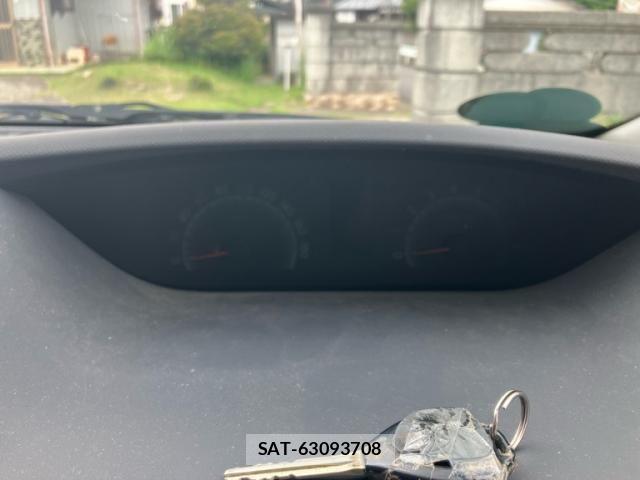 Toyota RACTIS 2005-11 7502429-18