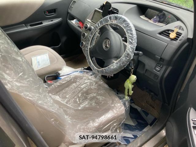 Toyota RACTIS 2006-04 7619423-9